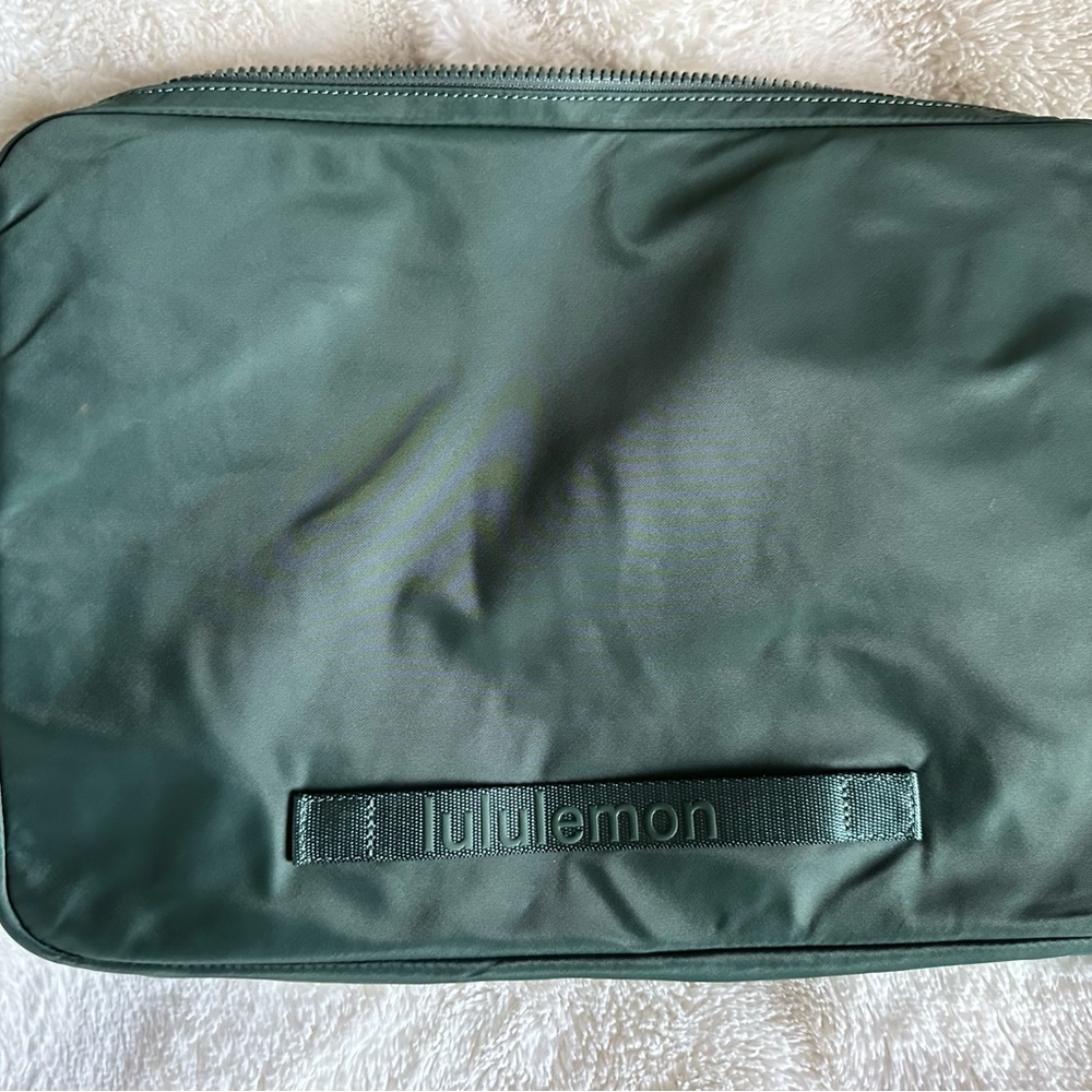 LULULEMON LAPTOP CASE - Picture 2 of 3